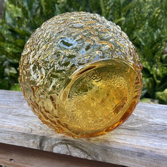 Anchor Hocking Amber Colored Milano Lido Crinkle 96 ounce Tea Pitcher - Picture 4 of 5